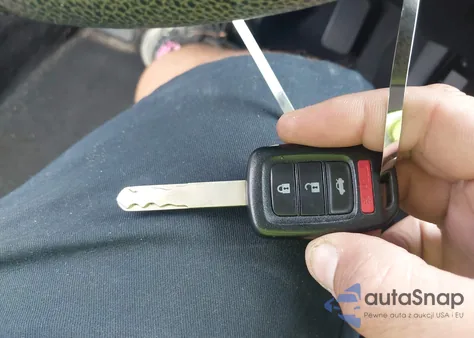 2018 Honda Civic Lx z USA, uszkodzony, nr VIN 19XFC2F57JE201001